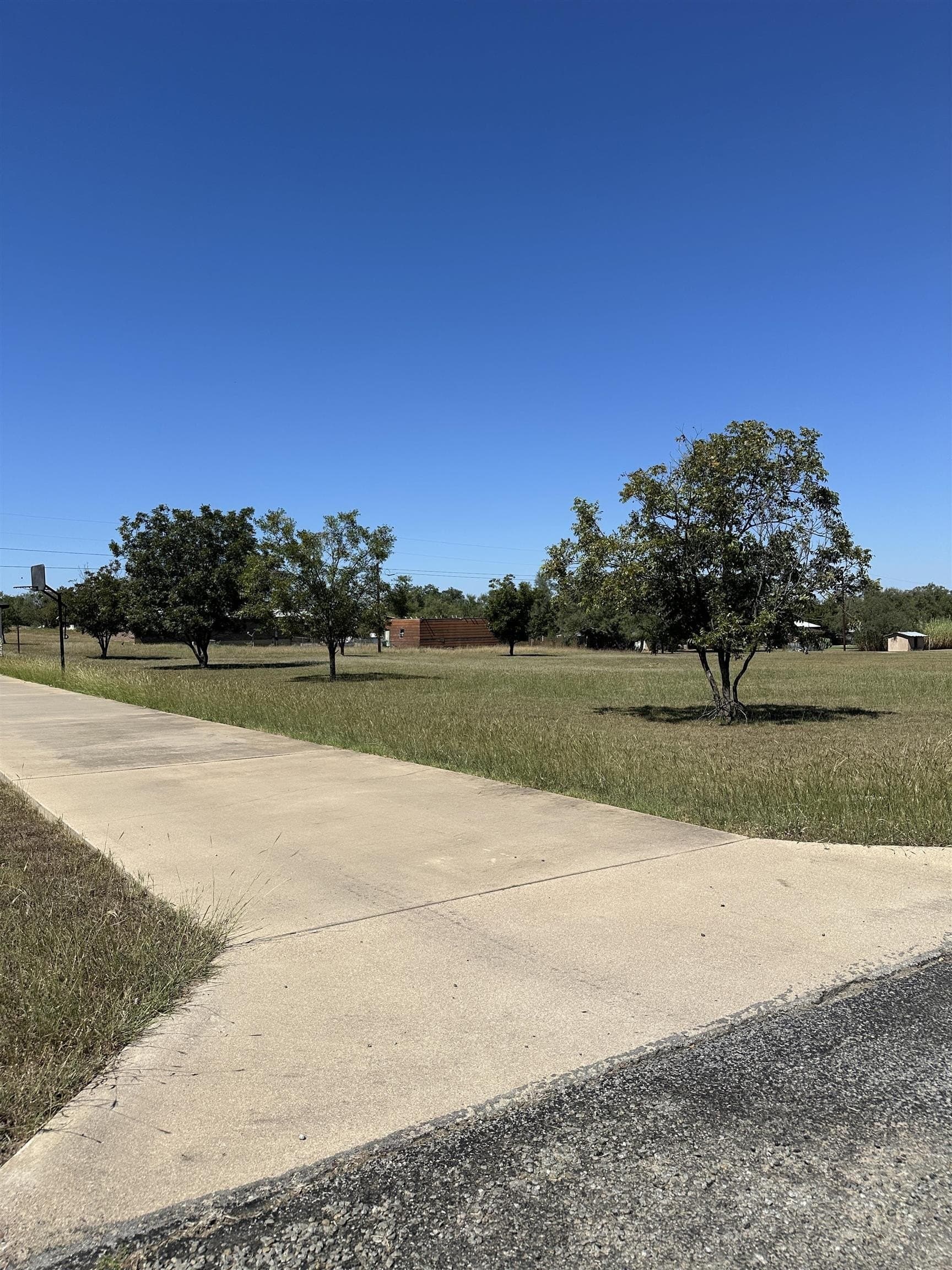 0.92 acres in Llano County gallery image 2