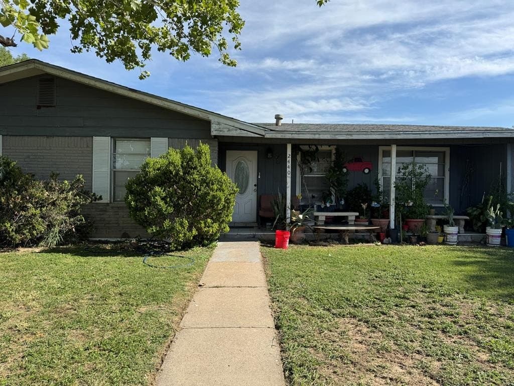 9,000 acres in Maverick County