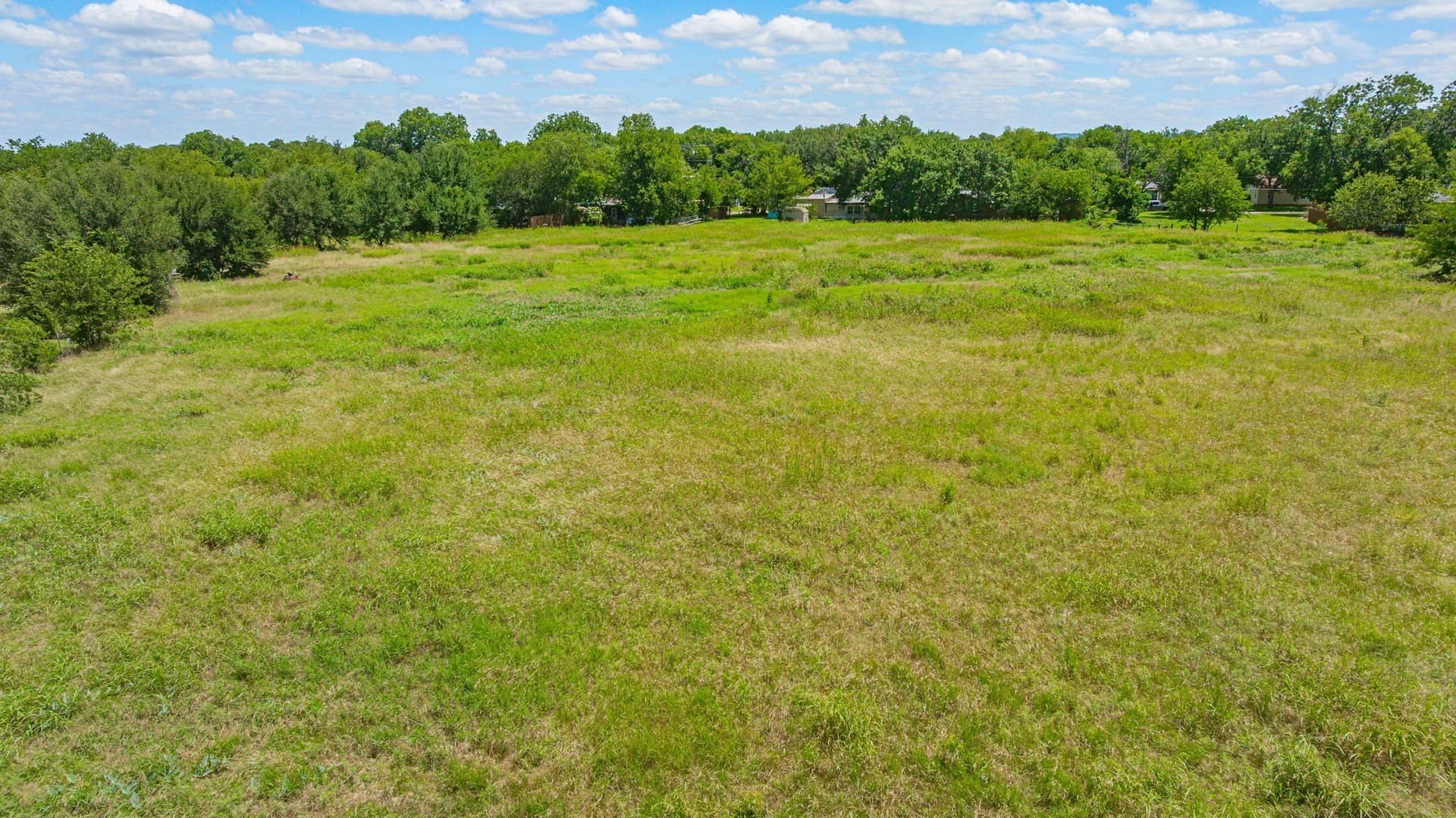 5.69 acres in Hood County gallery image 2