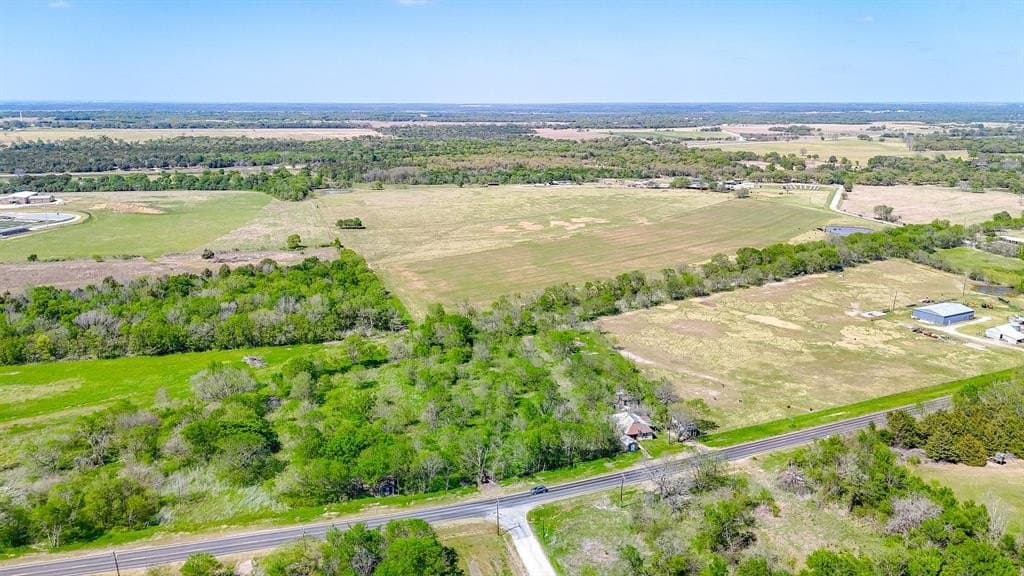 2 acres in Navarro County gallery image 4