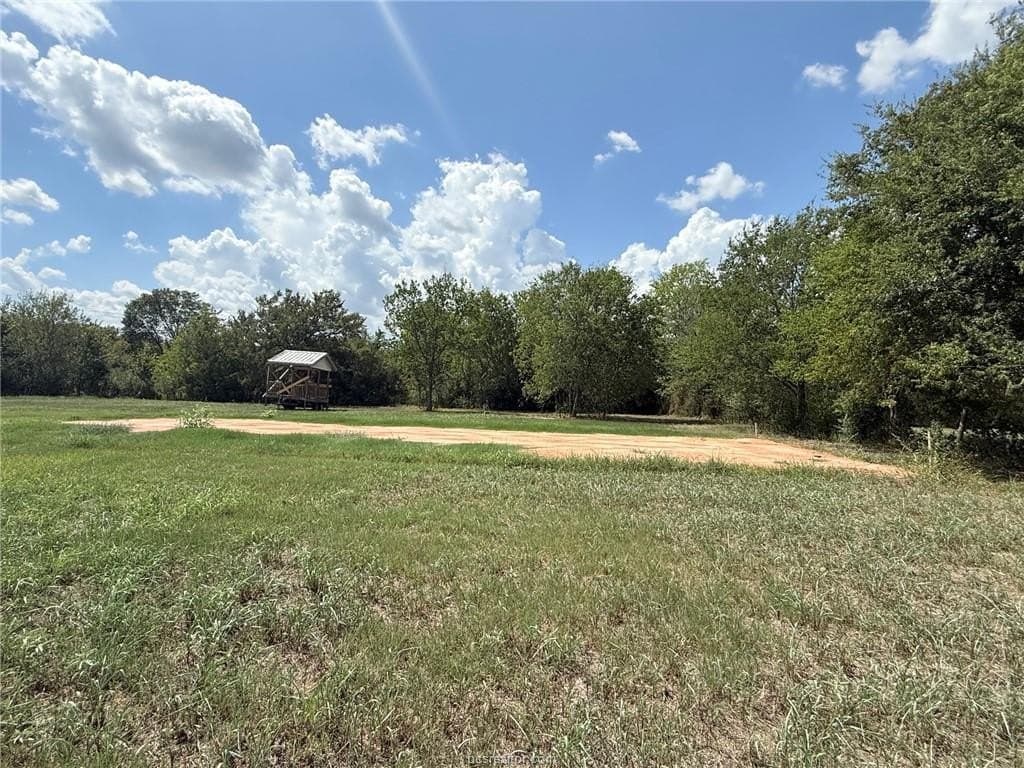 0.47 acres in Madison County - photo 4