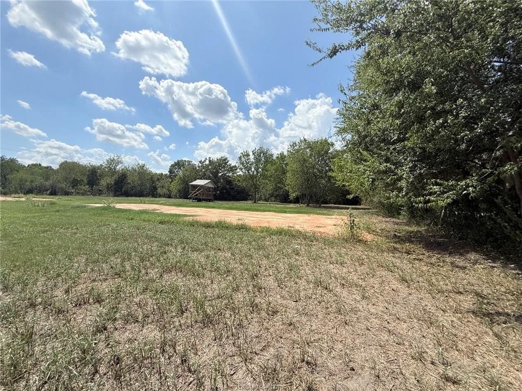 0.47 acres in Madison County - photo 2