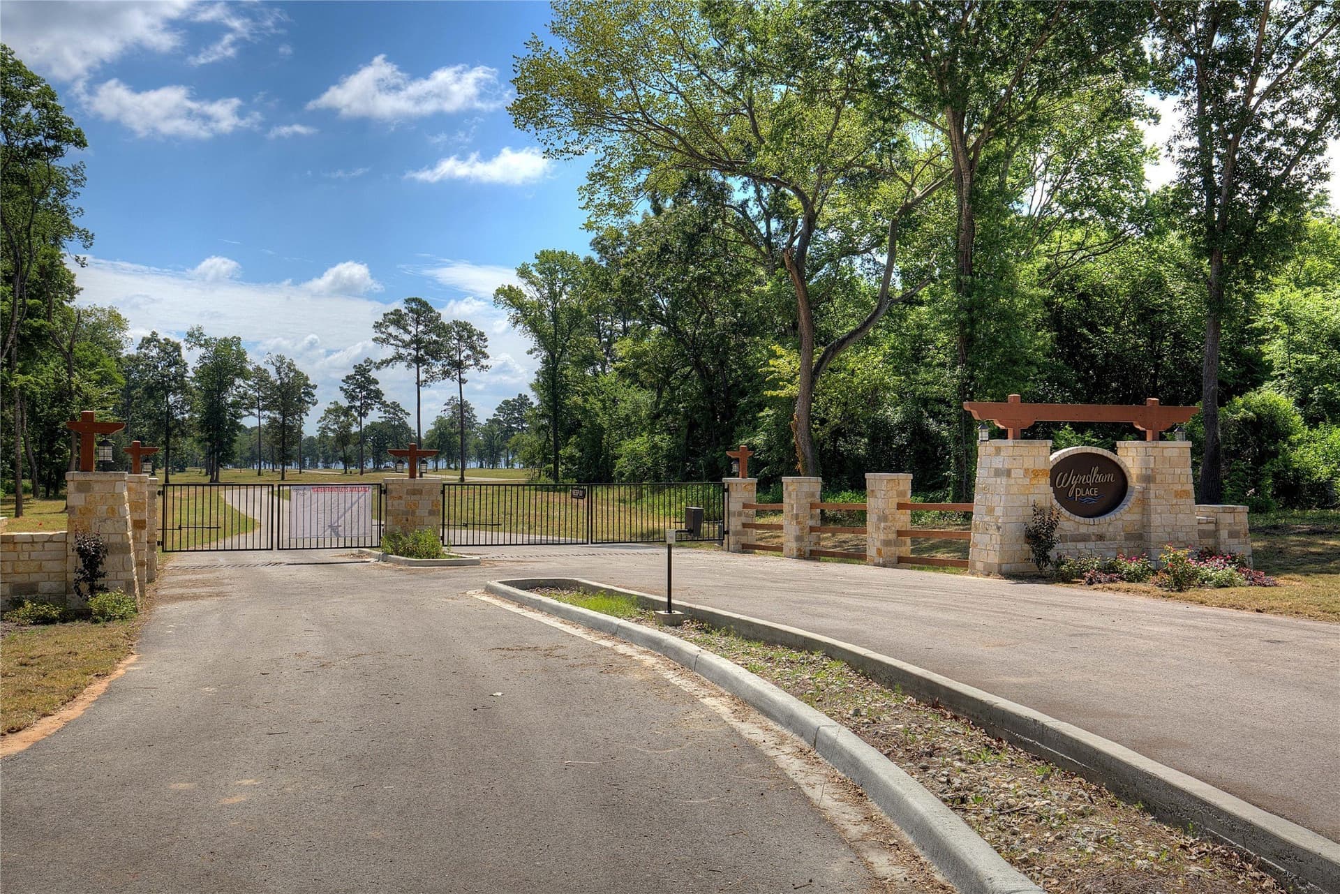 0.85 acres in Henderson County - photo 2