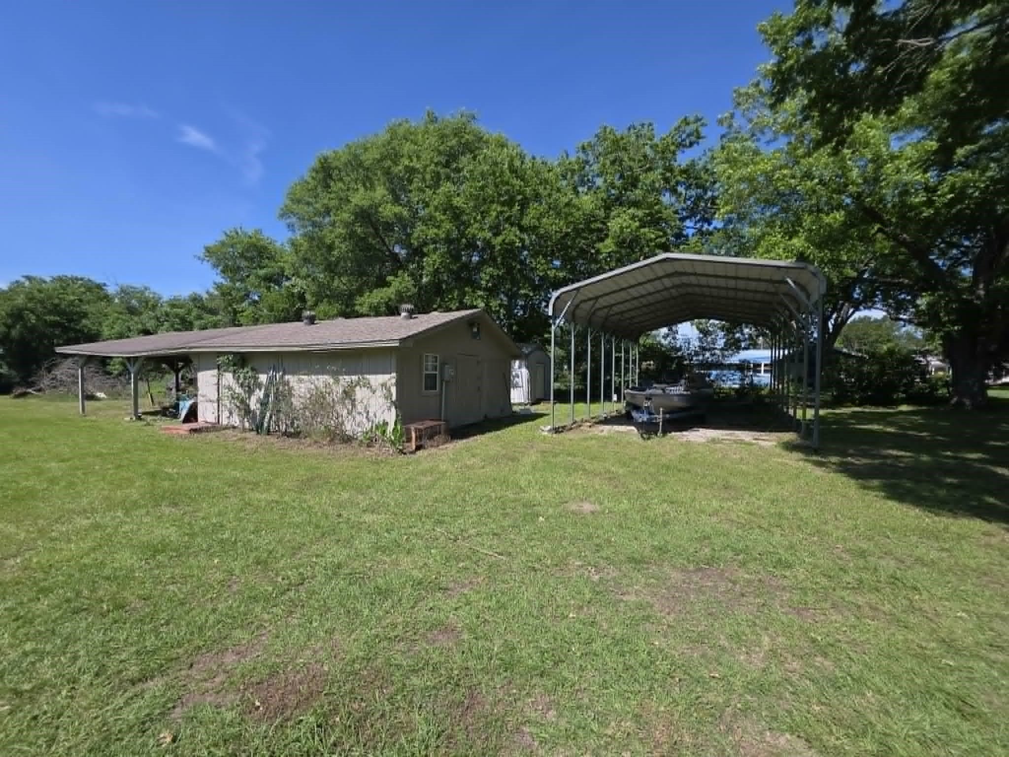 0.5 acres in Freestone County - photo 2