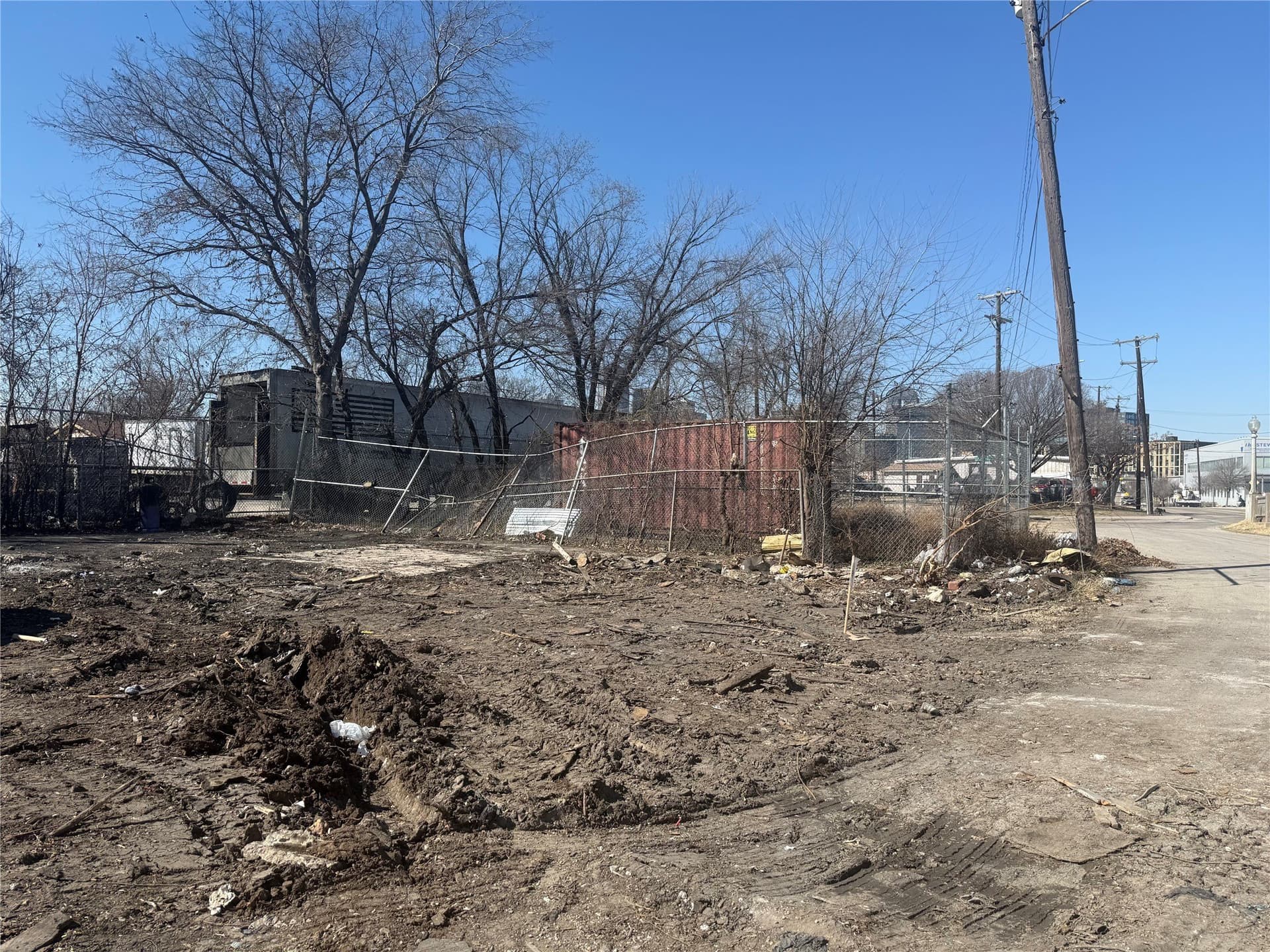 0.04 acres in Dallas County - photo 7