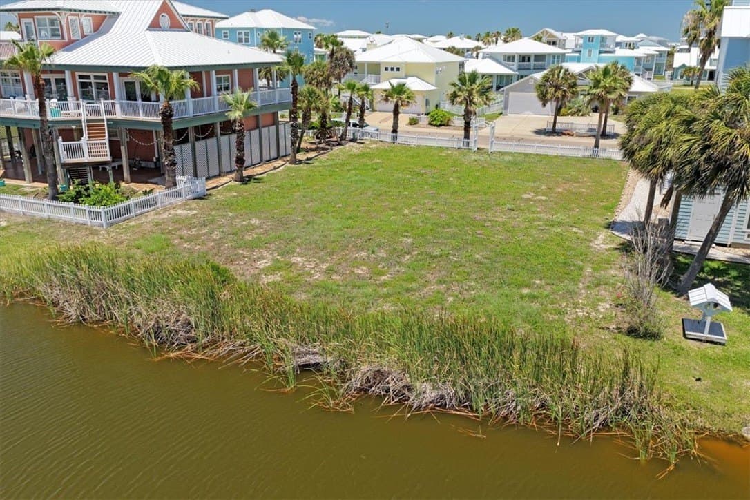 0.17 acres in Nueces County - photo 23