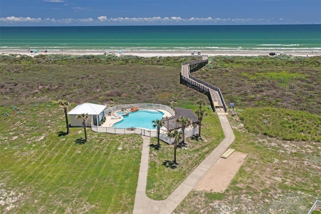 0.17 acres in Nueces County - photo 25