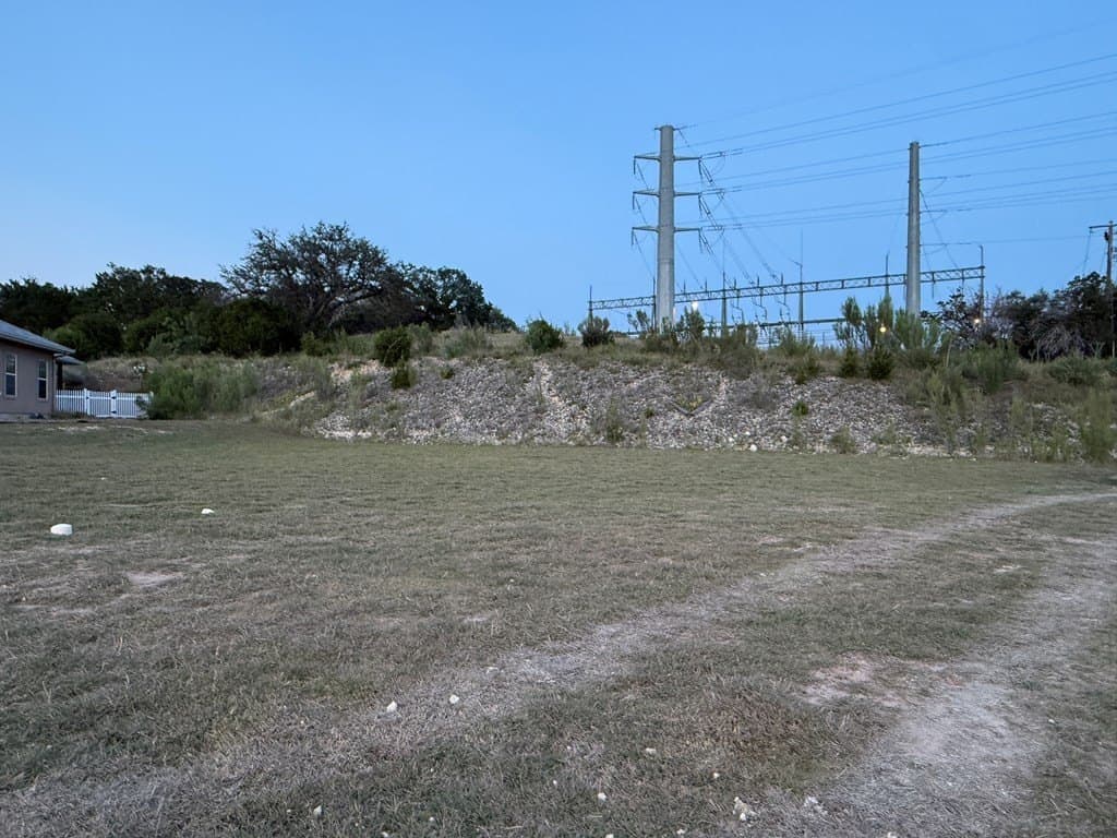 0.4 acres in Kerr County gallery image 4