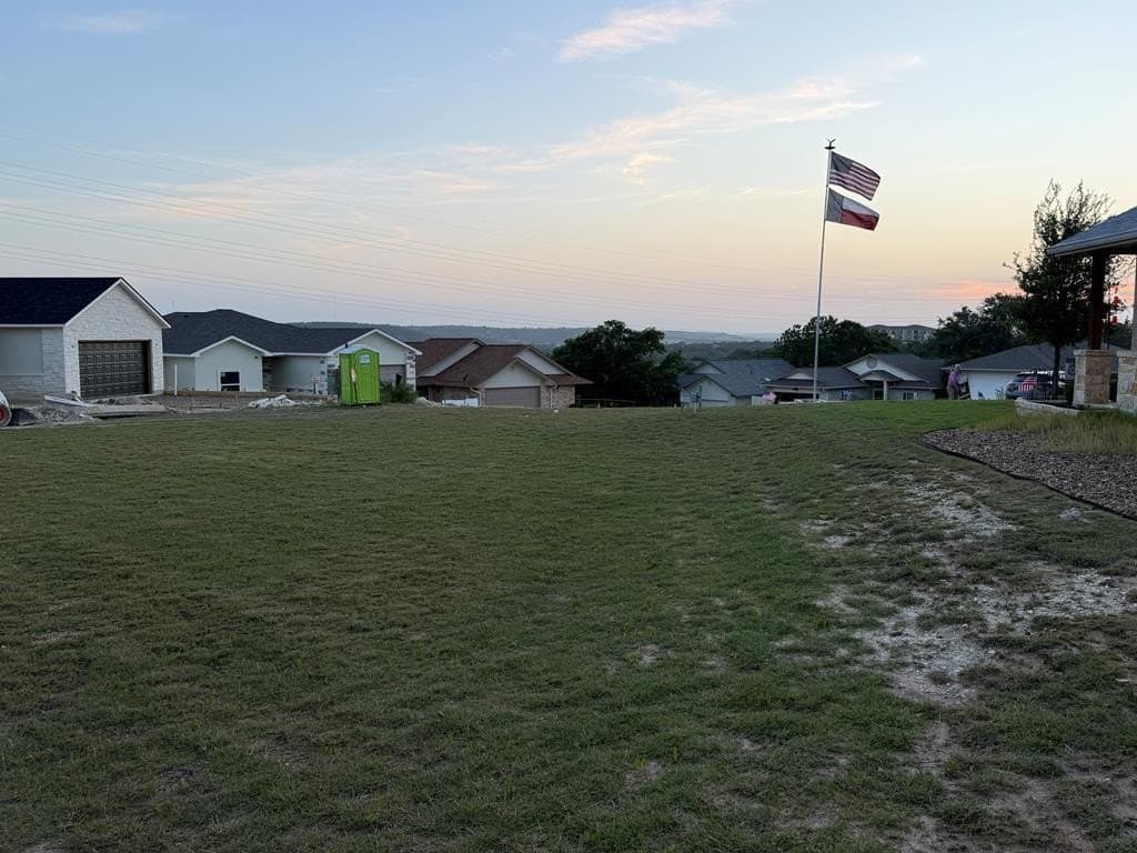 0.4 acres in Kerr County gallery image 2