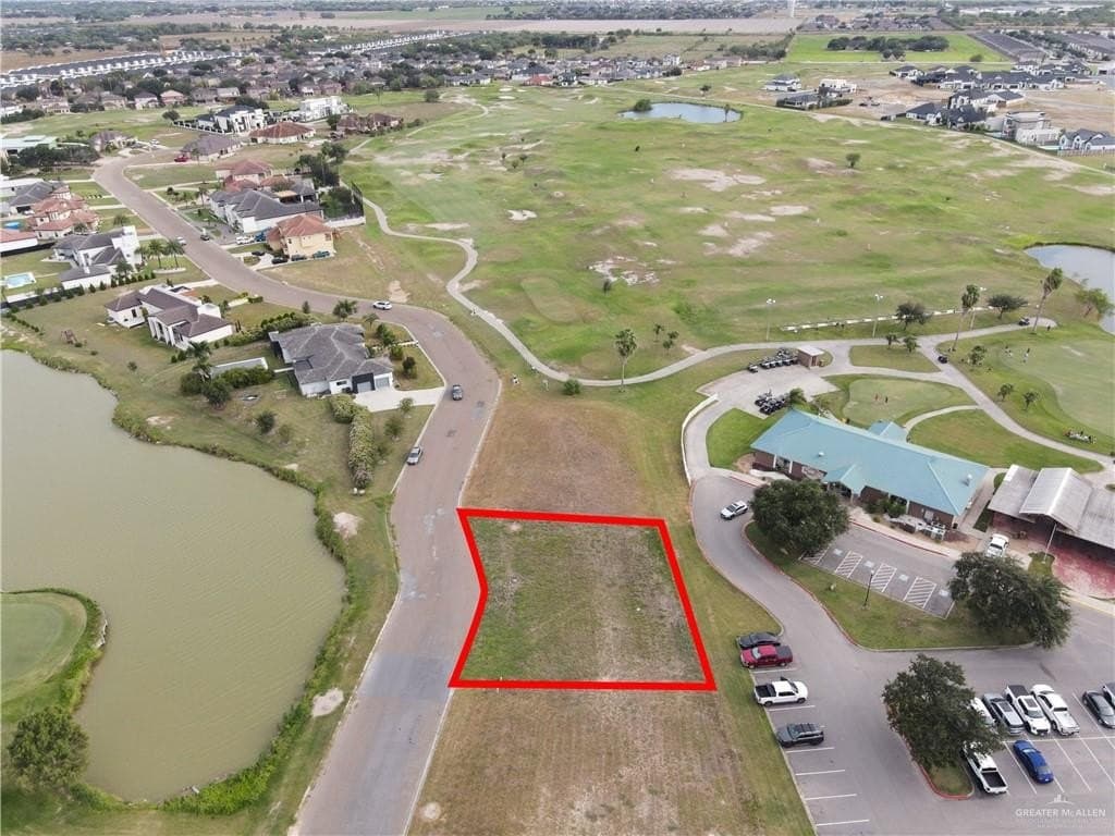 0.25 acres in Hidalgo County - photo 11