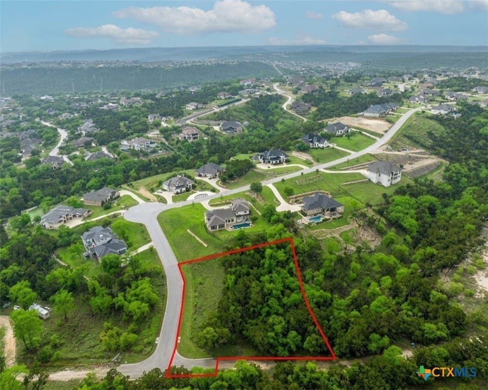 1.18 acres in Travis County gallery image 2