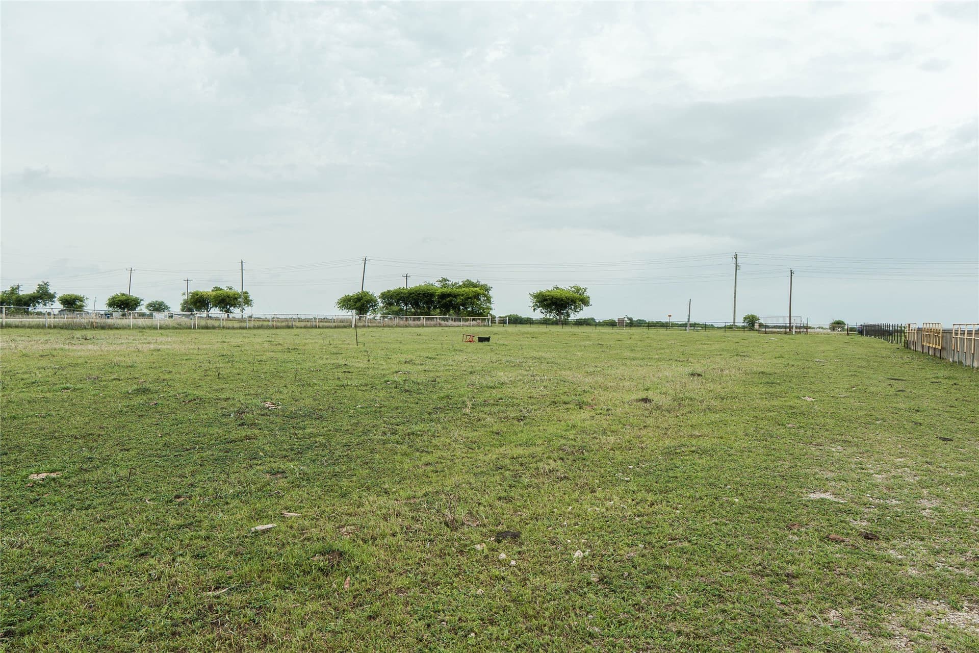 4.87 acres in Ellis County - photo 17