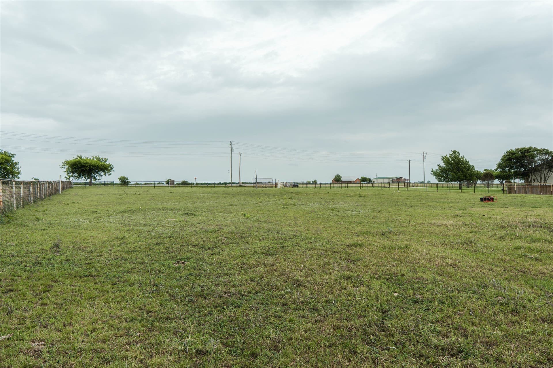 4.87 acres in Ellis County - photo 15