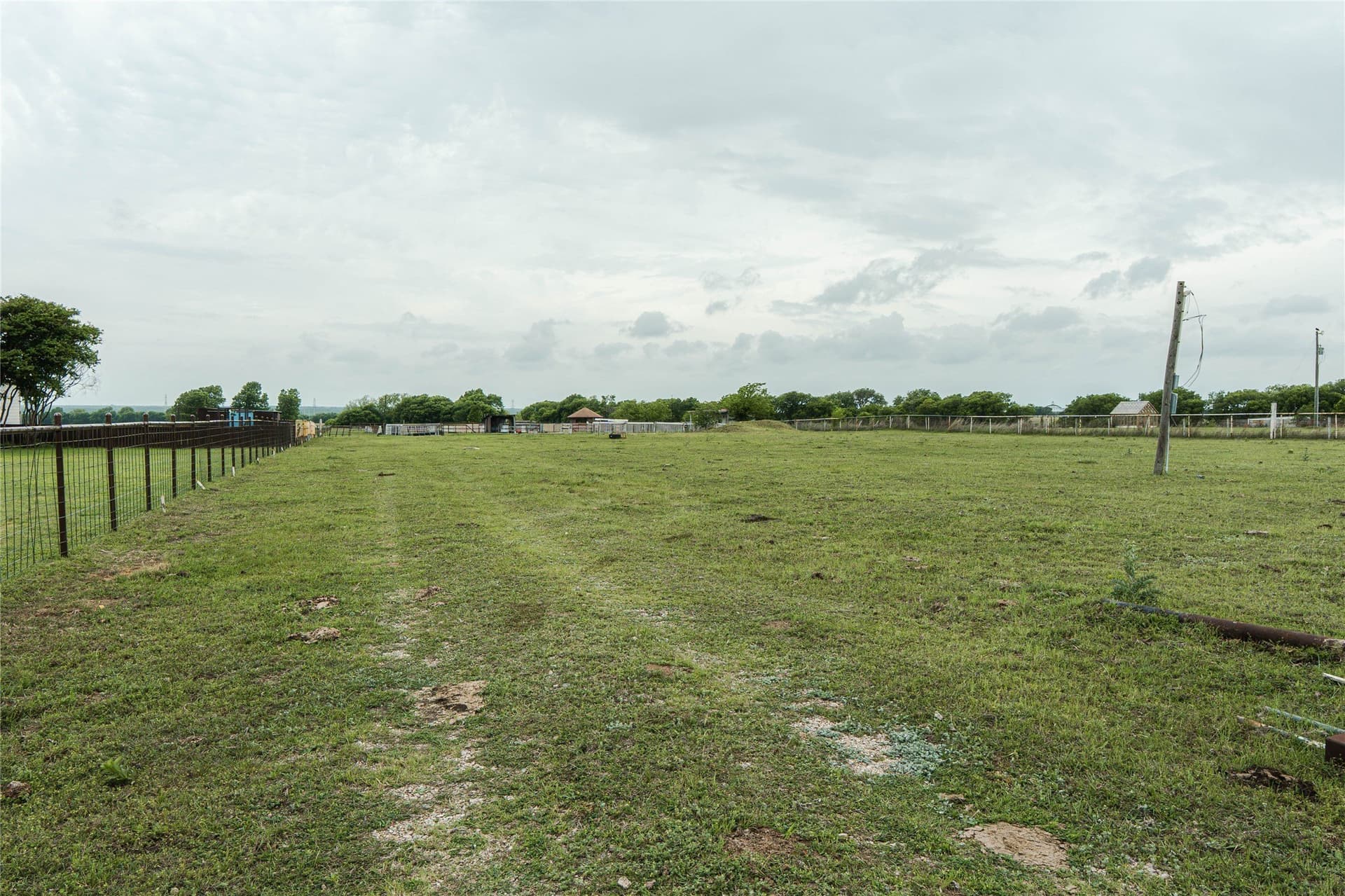 4.87 acres in Ellis County - photo 13