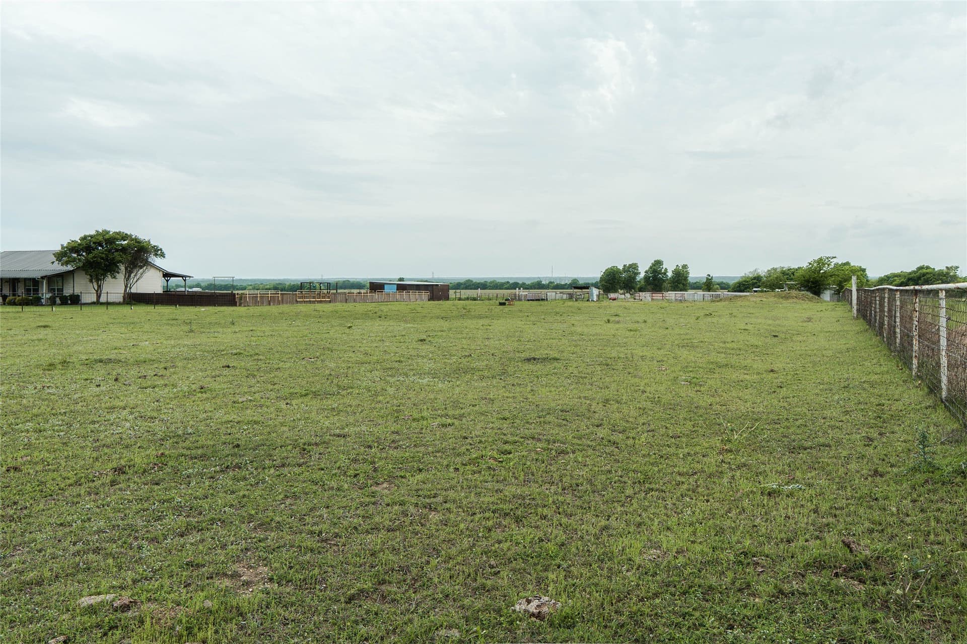 4.87 acres in Ellis County - photo 14