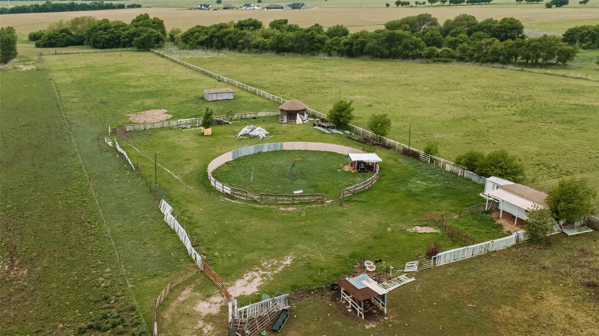 4.87 acres in Ellis County - photo 10