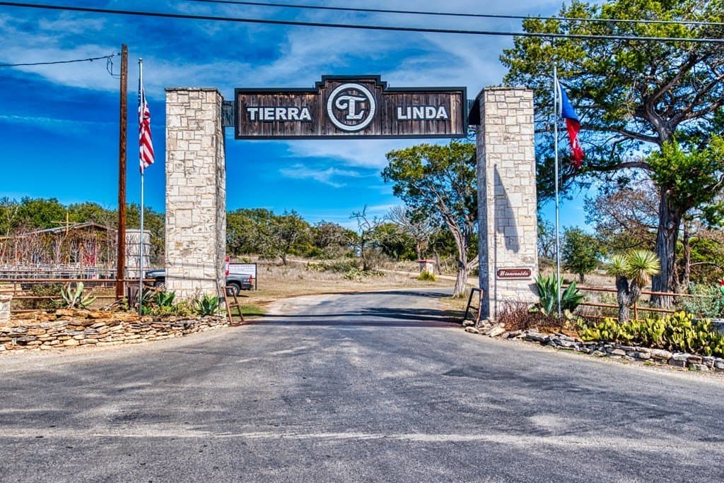 8.06 acres in Gillespie County - photo 9