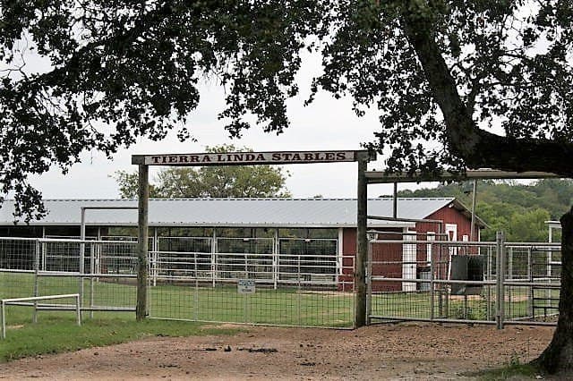 8.06 acres in Gillespie County - photo 10