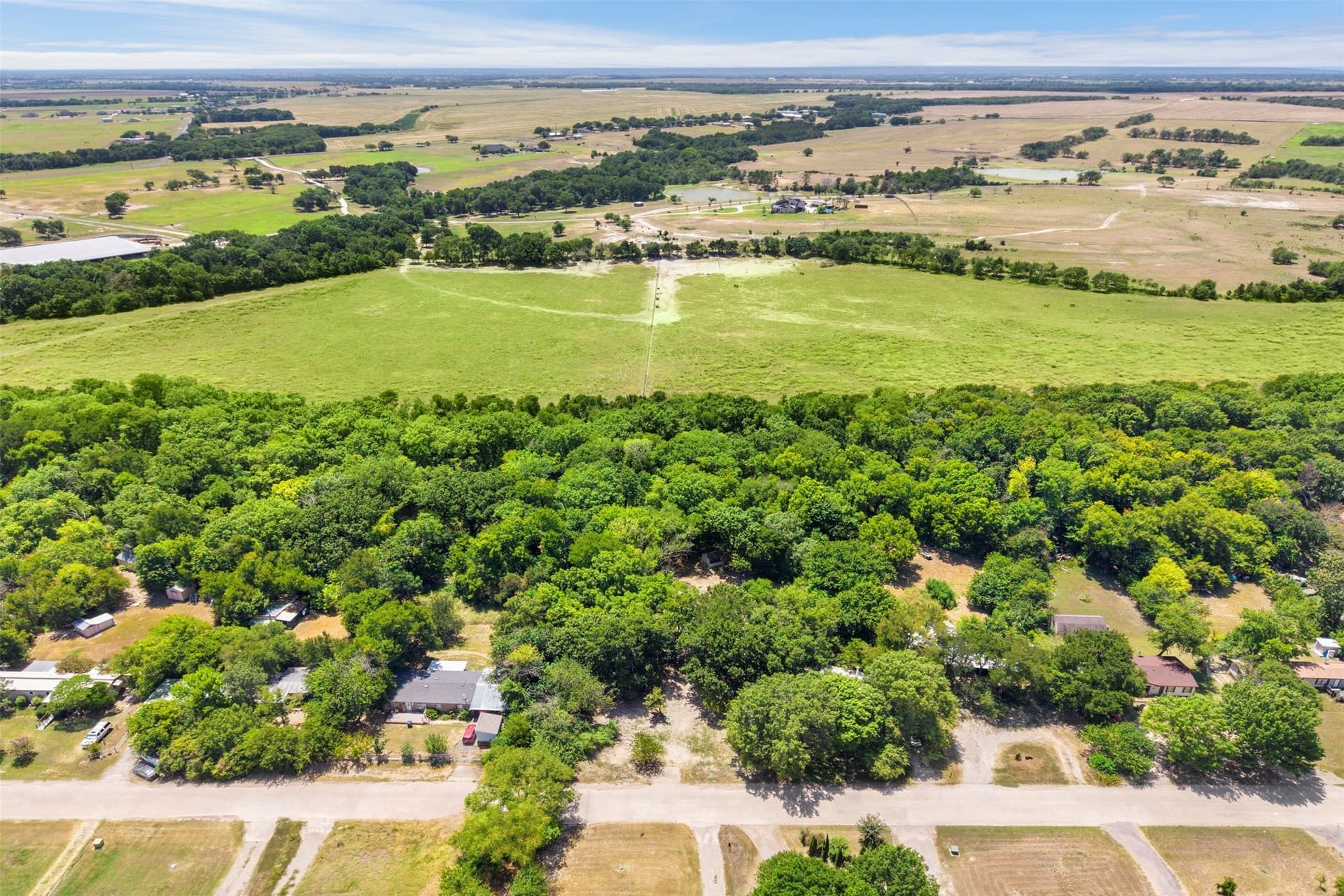 0.88 acres in Ellis County - photo 22