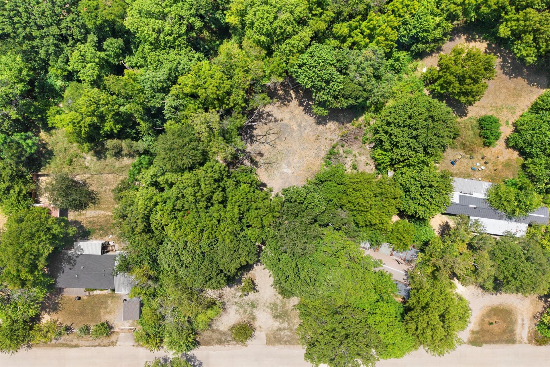 0.88 acres in Ellis County - photo 7