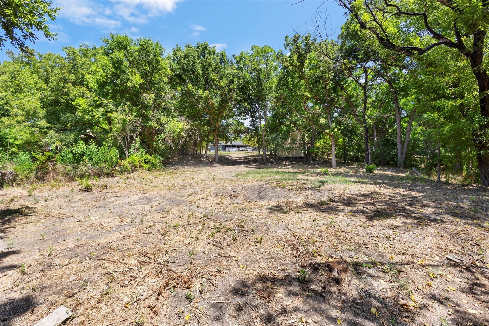 0.88 acres in Ellis County - photo 12