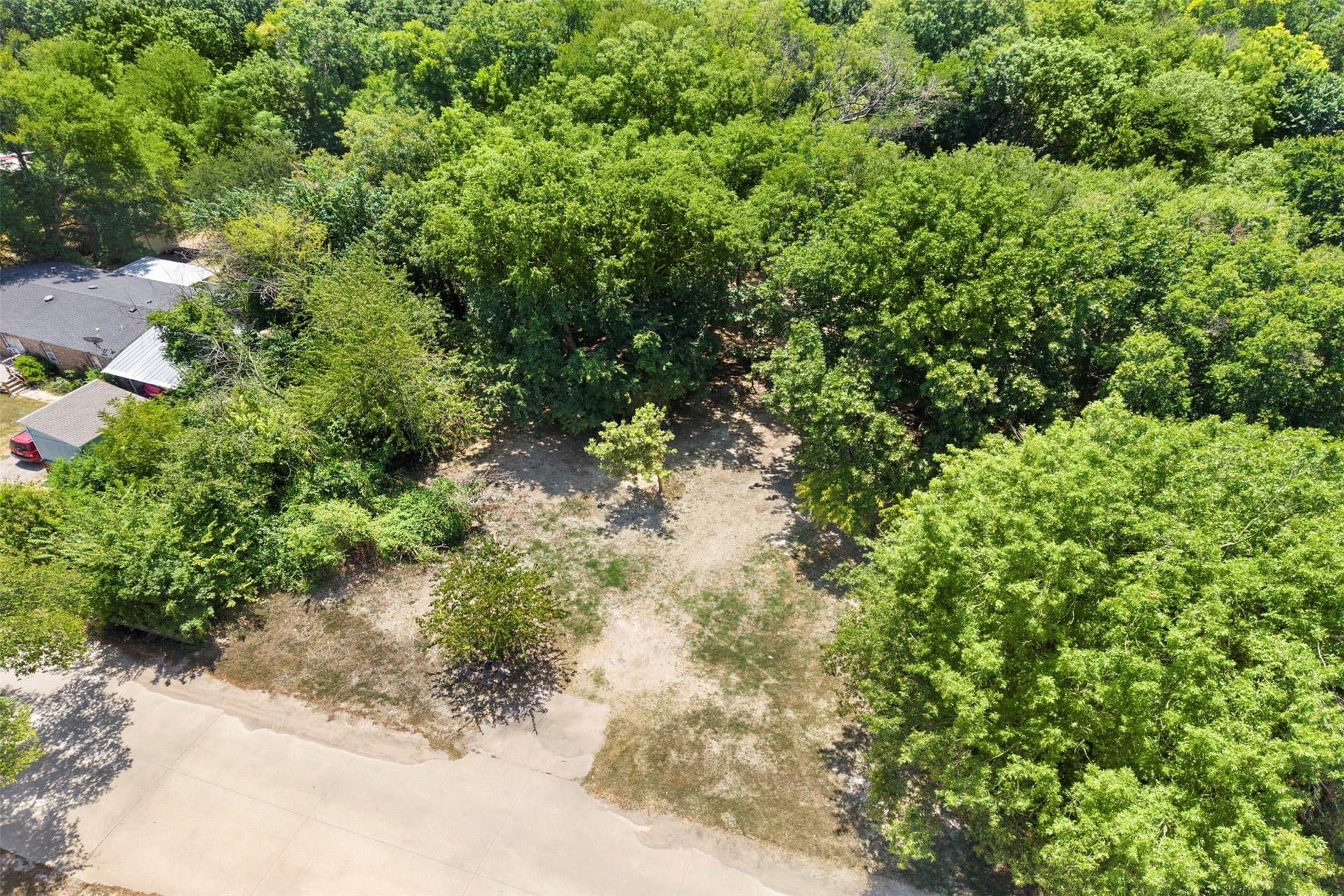 0.88 acres in Ellis County - photo 6