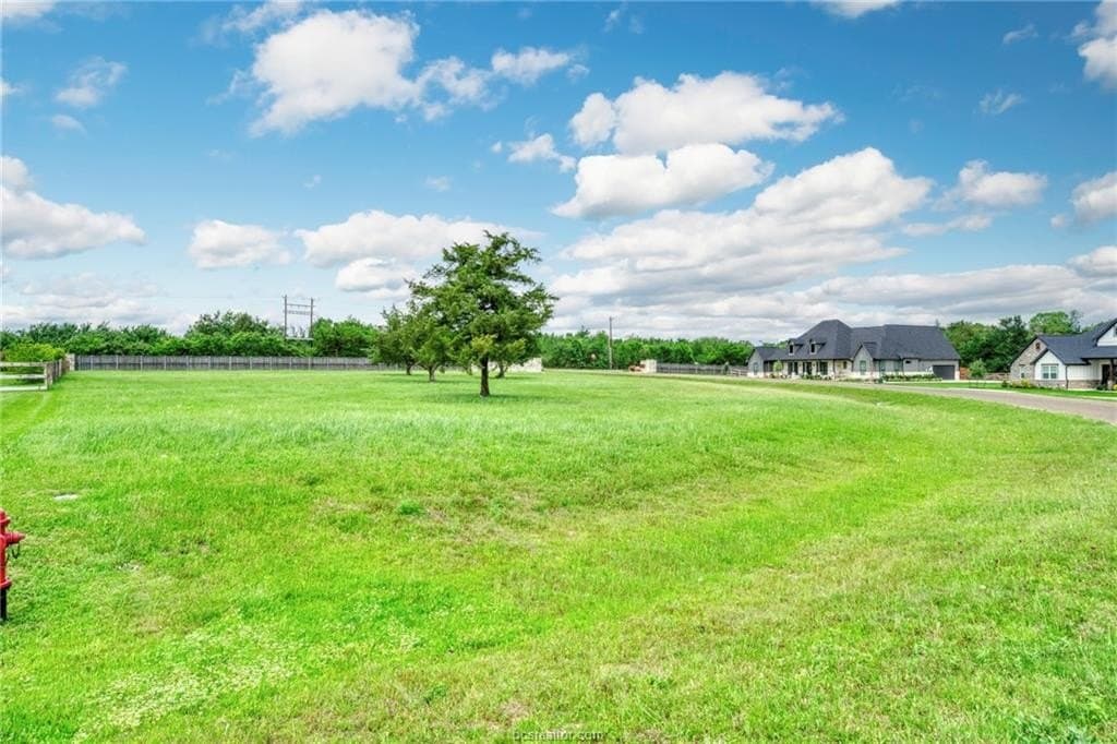 1.04 acres in Brazos County gallery image 4