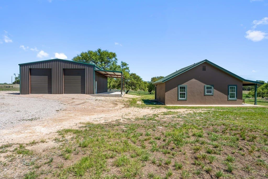 42 acres in Blanco County gallery image 3