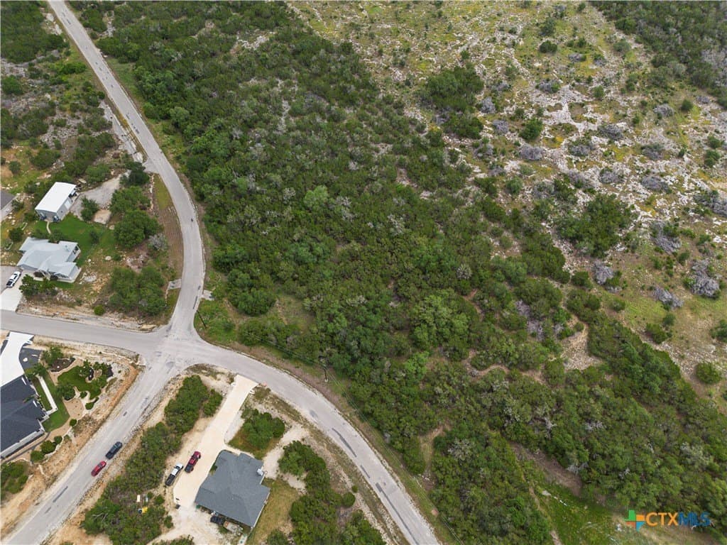 1 acres in Comal County - photo 8