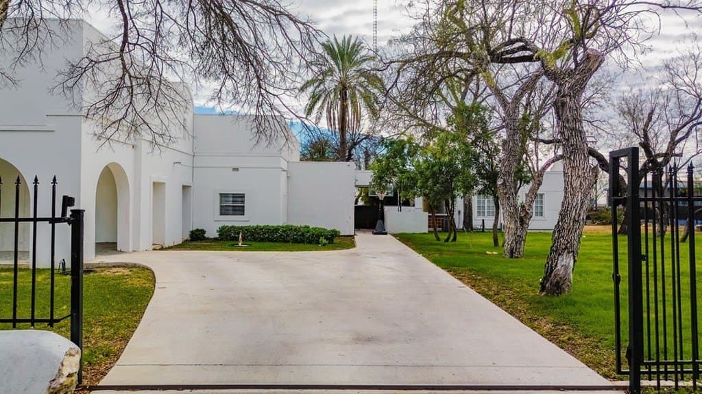 54,000 acres in Maverick County gallery image 2