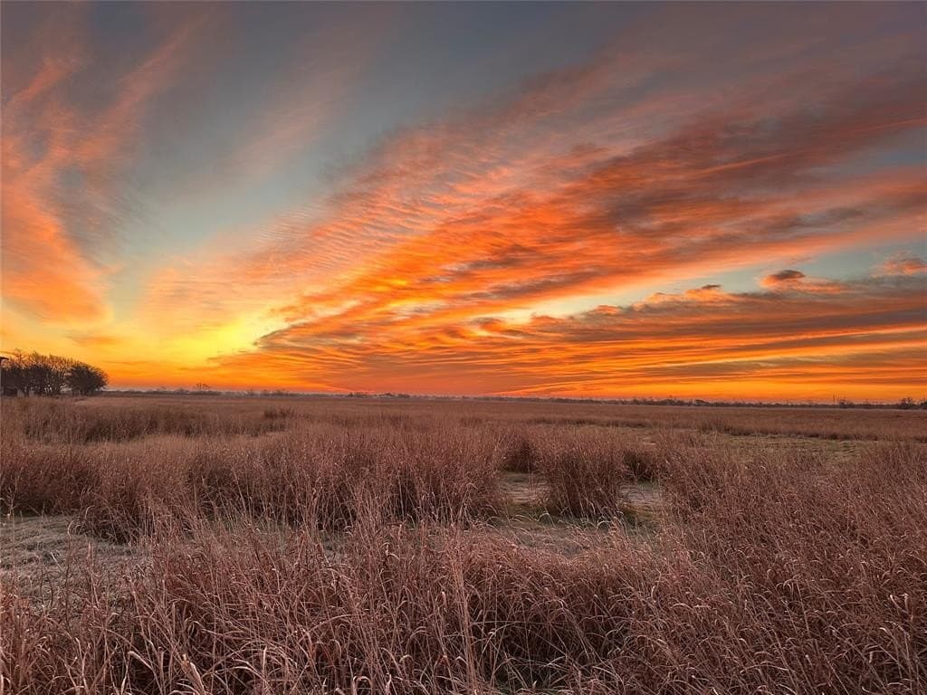 2 acres in Cooke County
