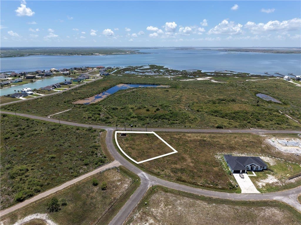 0.57 acres in Aransas County - photo 7