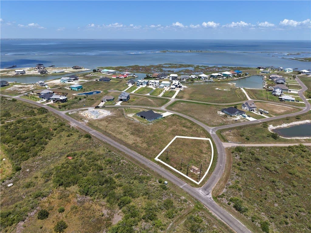 0.57 acres in Aransas County - photo 4