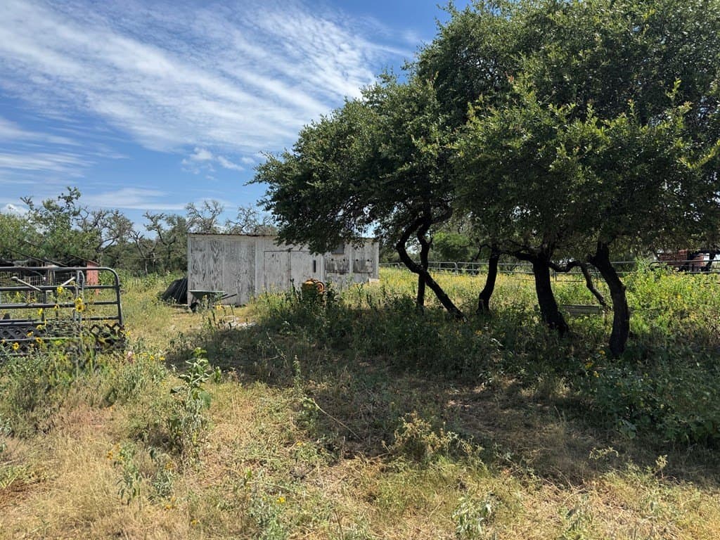 22.55 acres in Bandera County - photo 10