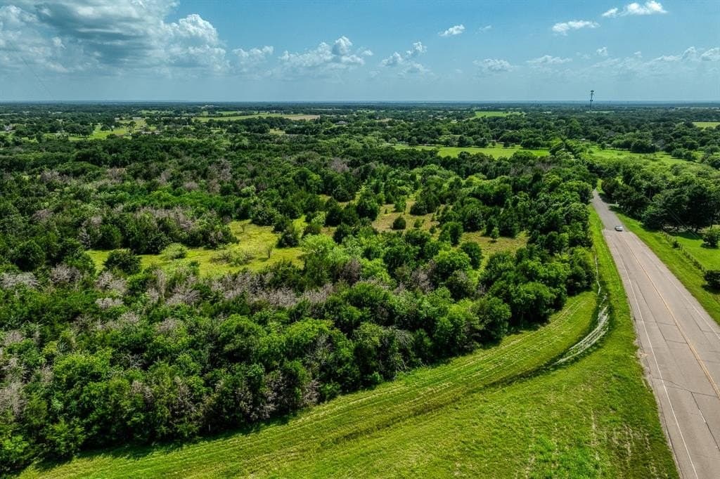 29.77 acres in McLennan County featured view