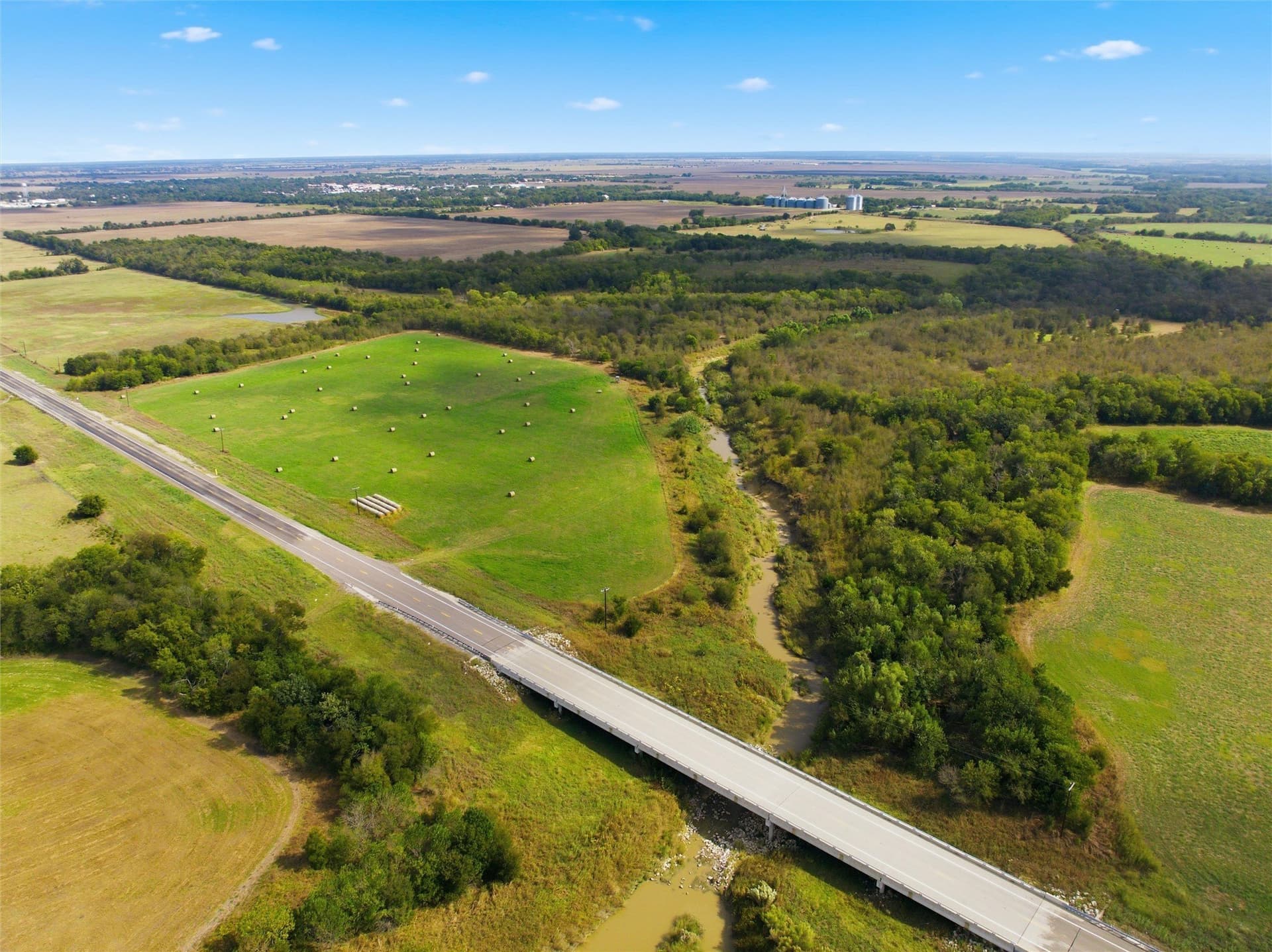 22.7 acres in Falls County - photo 2