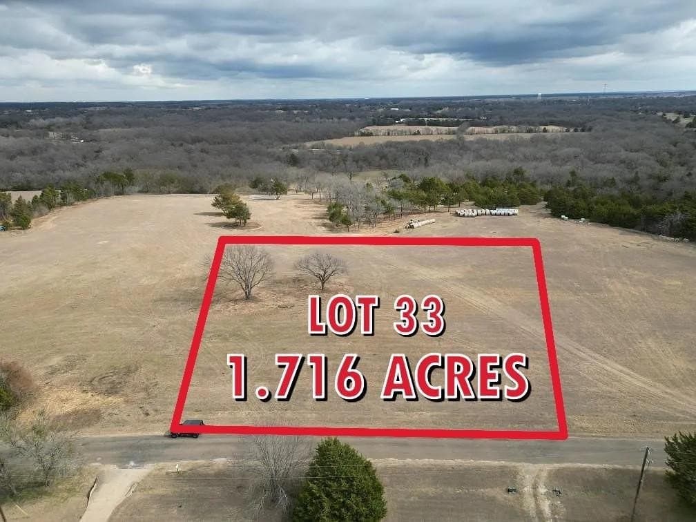 1.72 acres in Ellis County