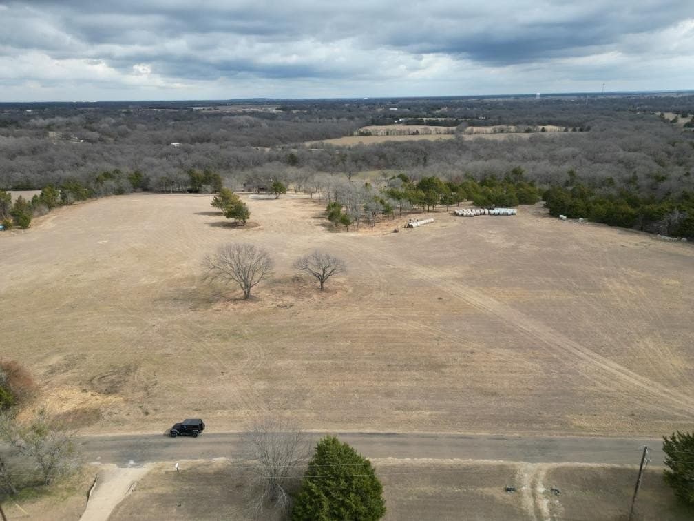 1.72 acres in Ellis County featured view