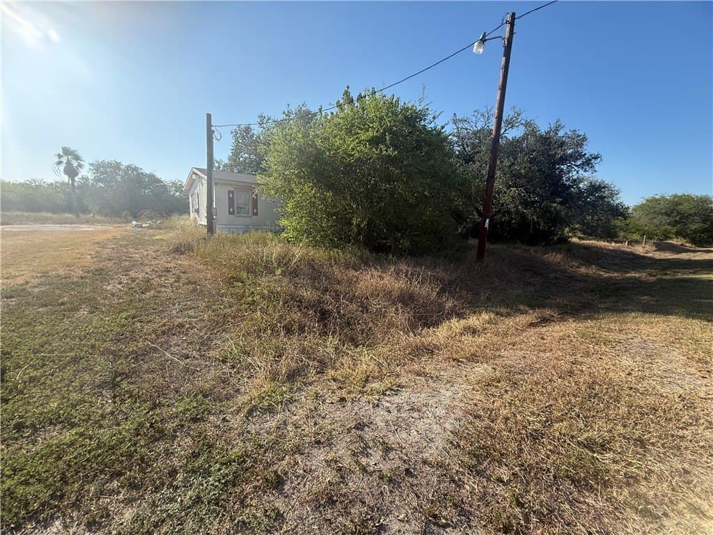 5 acres in San Patricio County - photo 7