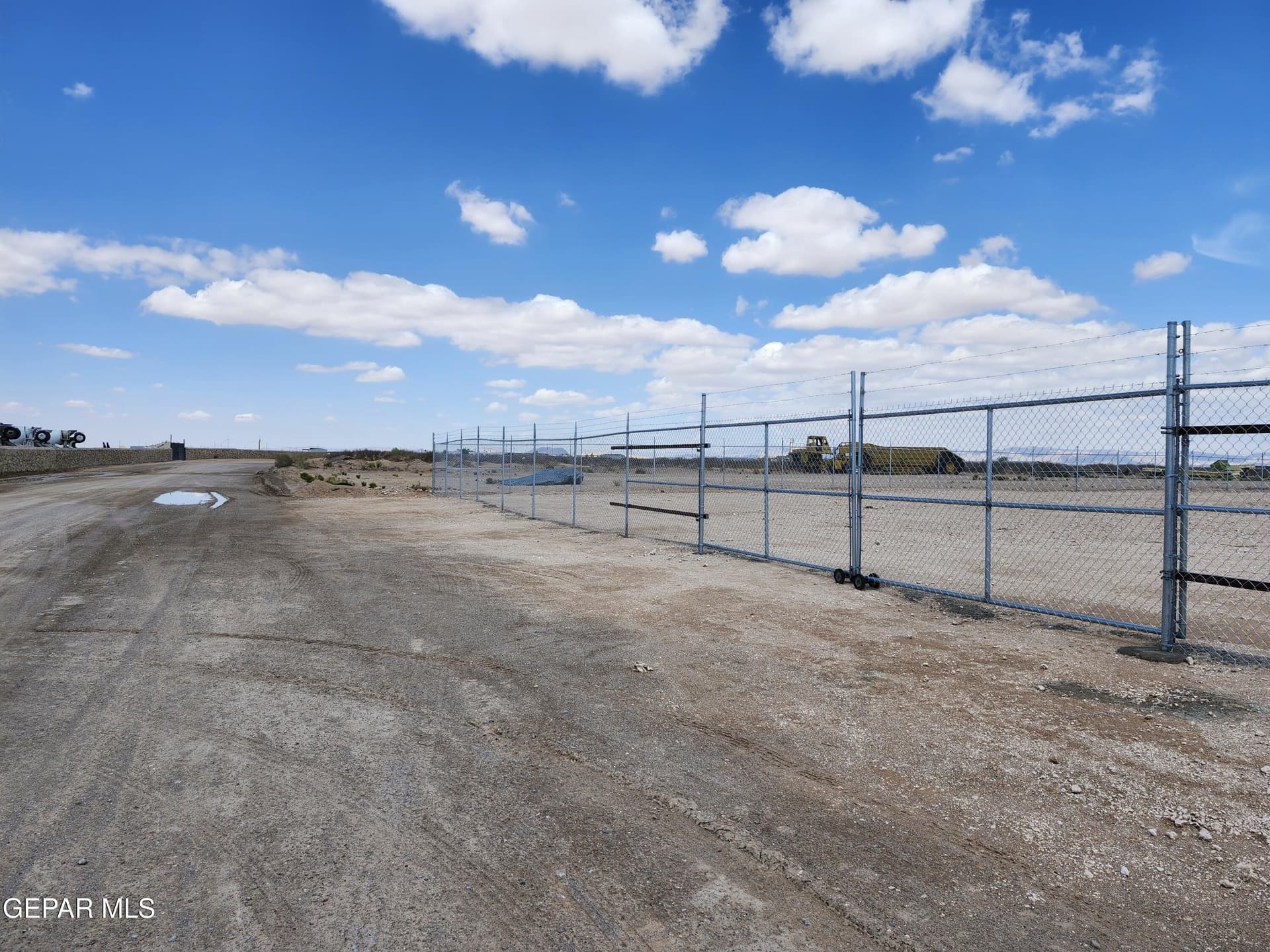 0.83 acres in El Paso County gallery image 4