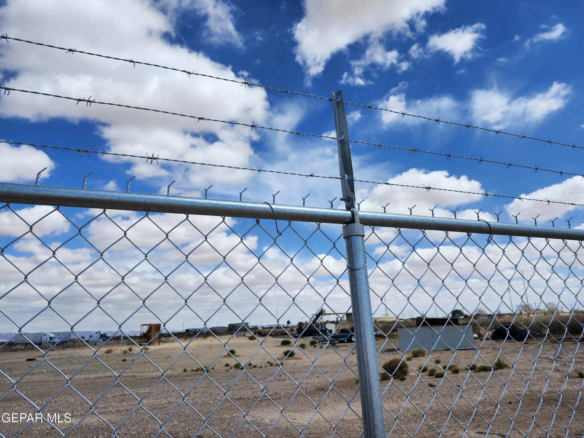 0.83 acres in El Paso County gallery image 2