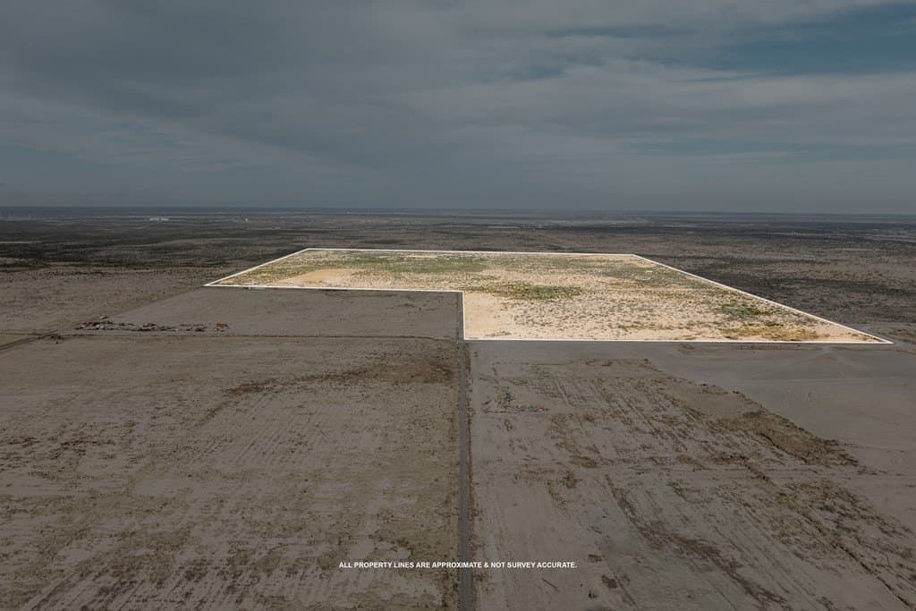 122 acres in Reeves County - photo 4