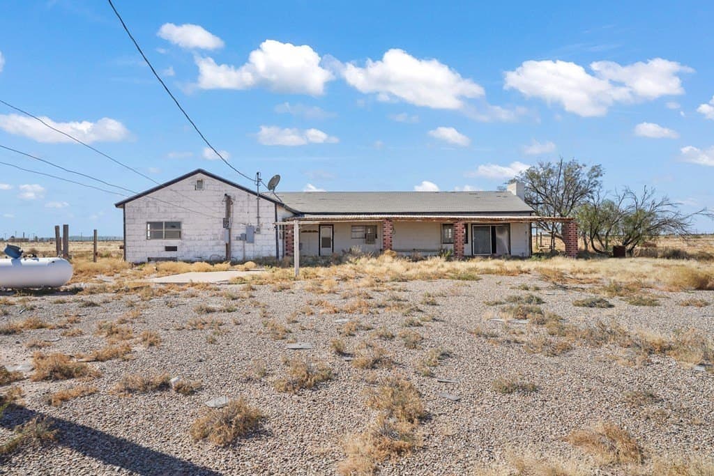 122 acres in Reeves County - photo 5
