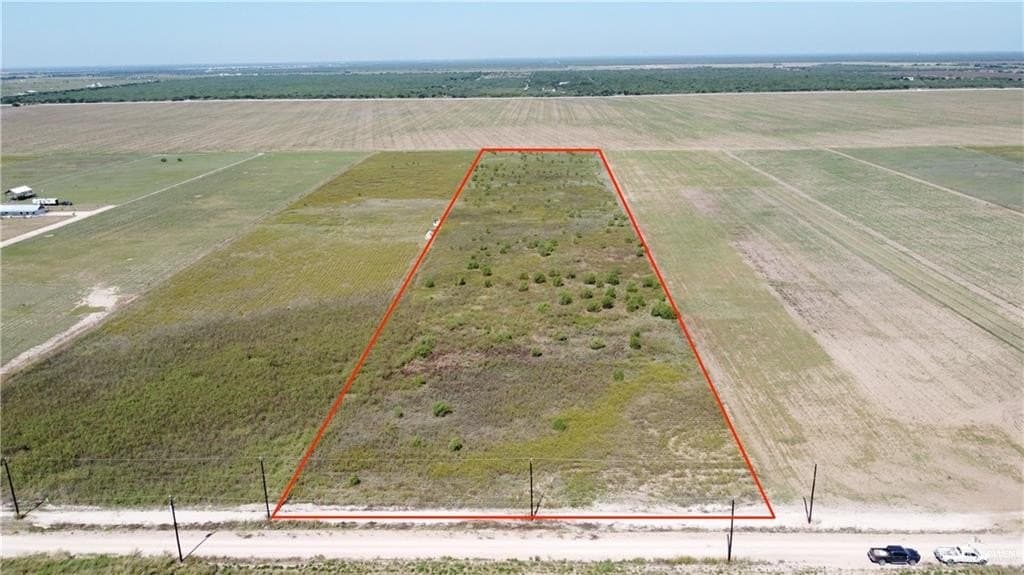 9.87 acres in Hidalgo County