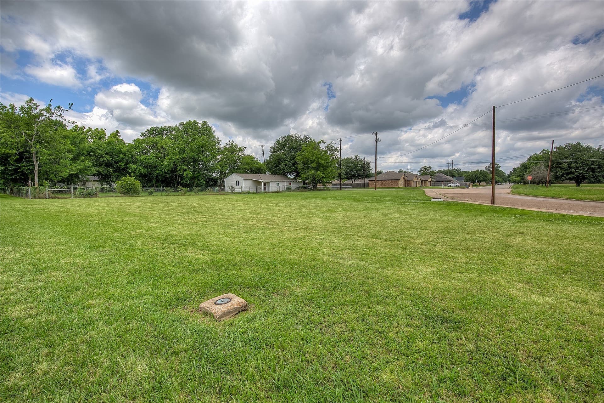0.3 acres in Hunt County - photo 9
