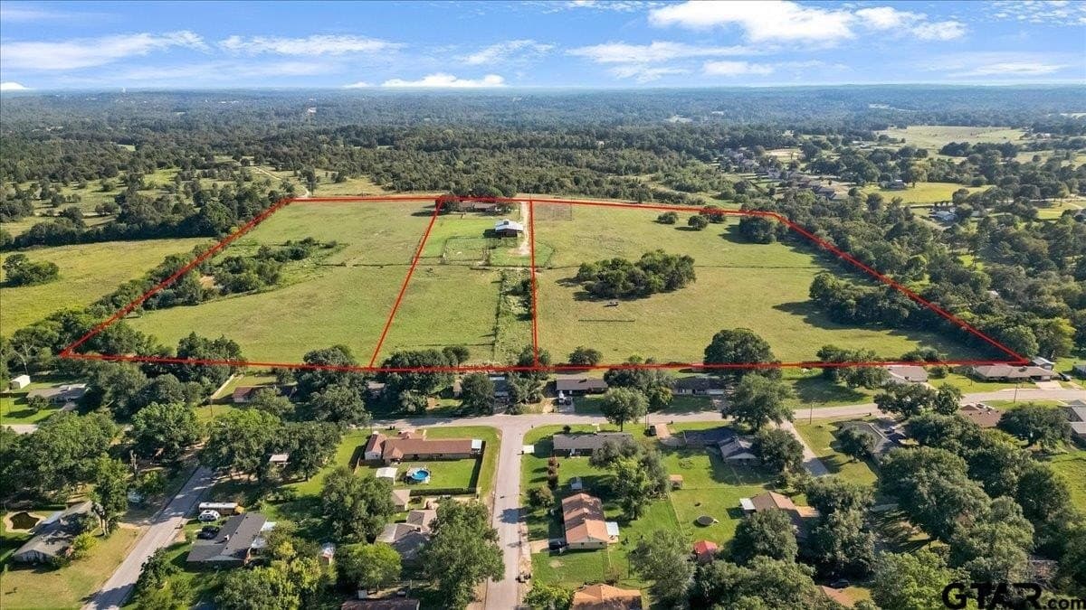 18.74 acres in Smith County gallery image 2