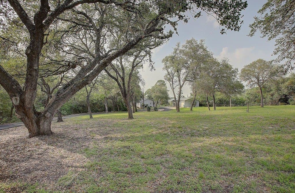 19.06 acres in Fayette County - photo 9