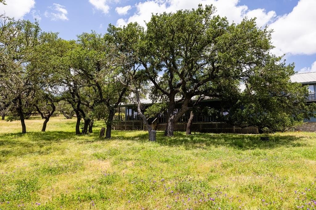 10 acres in Kerr County - photo 20
