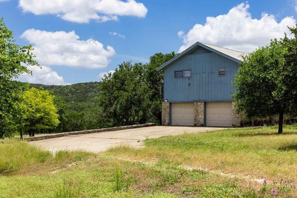 10 acres in Kerr County - photo 24