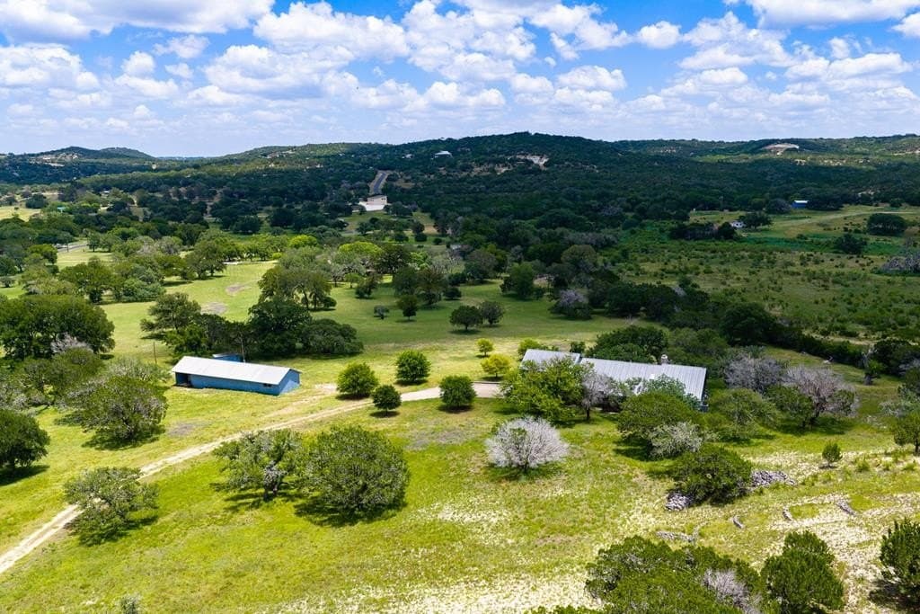 10 acres in Kerr County gallery image 3